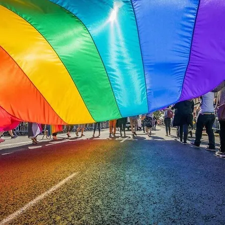 Decor 2 Metro Fast Wifi 55'tv Netflix Hbo Cozy * ורשה