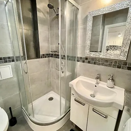 דירה Decor 2 Metro Fast Wifi 55'tv Netflix Hbo Cozy *