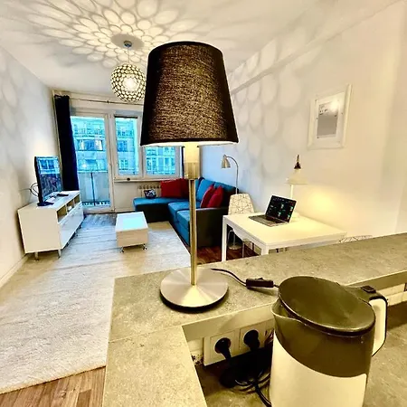 Decor 2 Metro Fast Wifi 55'tv Netflix Hbo Cozy