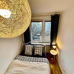Decor 2 Metro Fast Wifi 55'tv Netflix Hbo Cozy Lägenhet