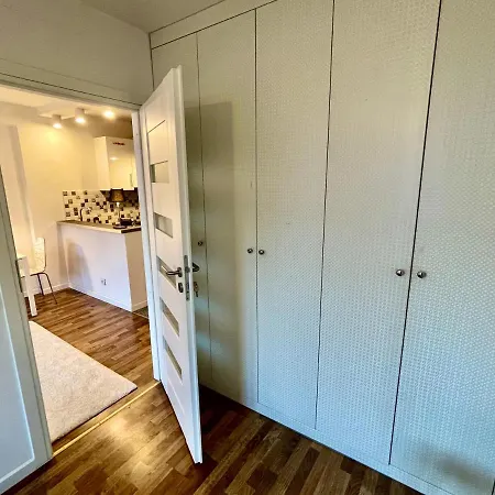 Decor 2 Metro Fast Wifi 55'tv Netflix Hbo Cozy 公寓