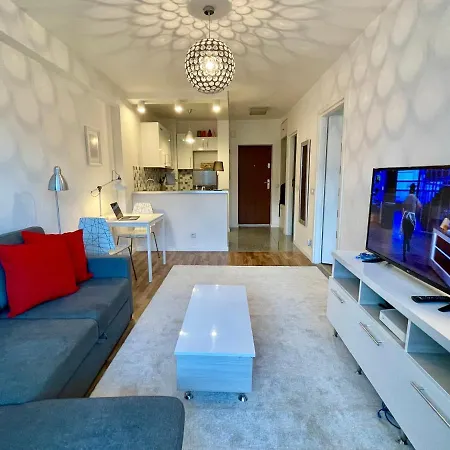 Decor 2 Metro Fast Wifi 55'tv Netflix Hbo Cozy 公寓 华沙